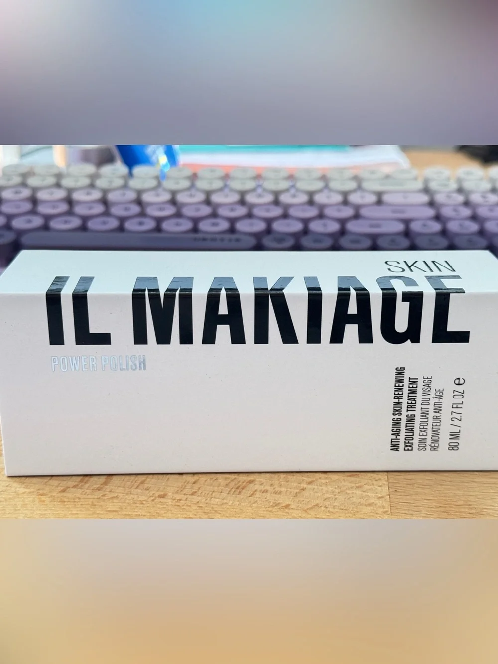 IL MAKIAGE Skin Power Polish - White Packaging